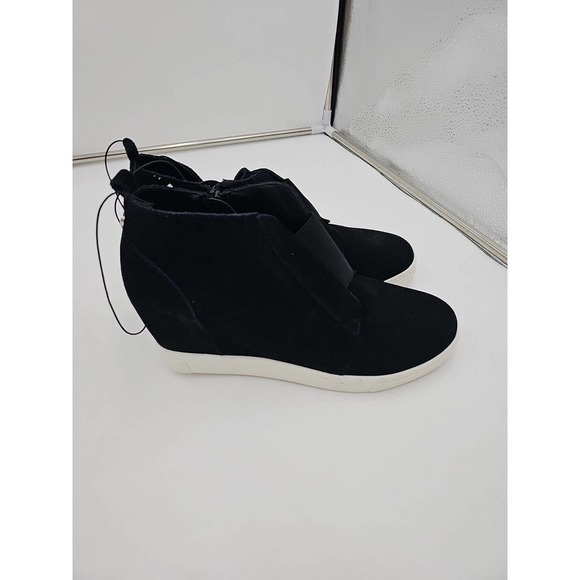 STEVE MADDEN WOMEN'S WEDGE SNEAKERS FAUX SUEDE SIDE ZIP BLACK SIZE 6 NIB - Picture 2 of 4